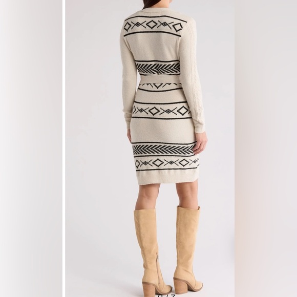 LUCKY BRAND Snowflake Geometric Cardigan Sweater Dress SIZE MED BY THE KNEE - Picture 2 of 12